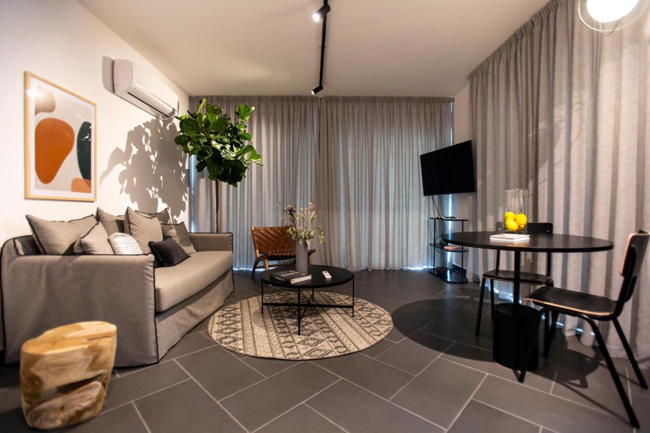 Liv Urban Suites Larnaca Luaran gambar