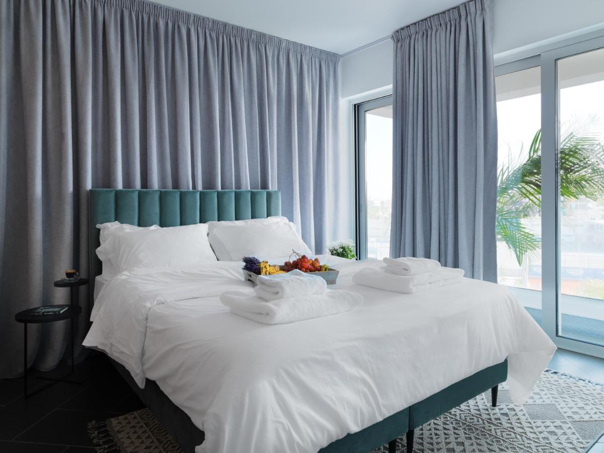 Liv Urban Suites Larnaca Luaran gambar
