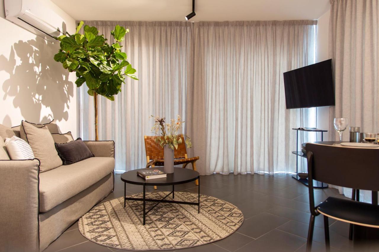 Liv Urban Suites Larnaca Luaran gambar