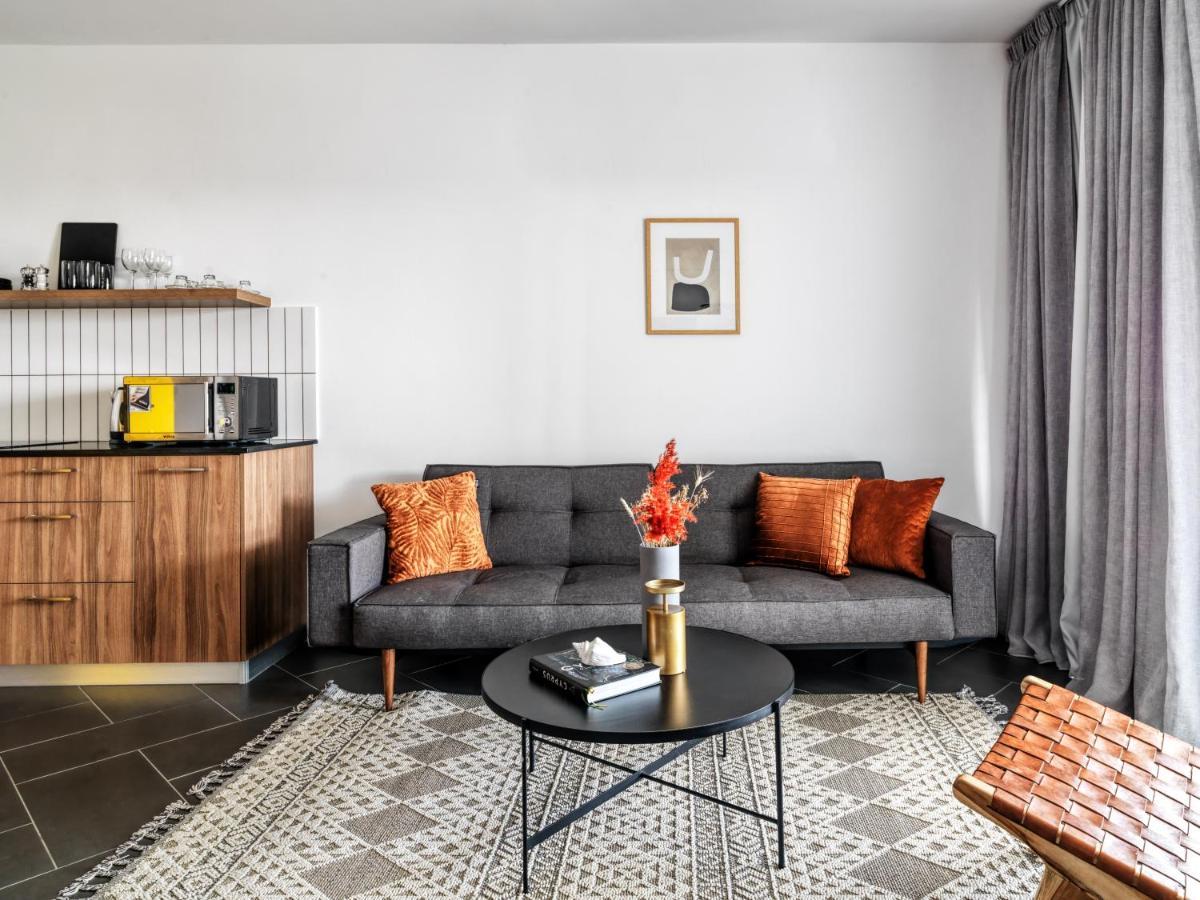 Liv Urban Suites Larnaca Luaran gambar