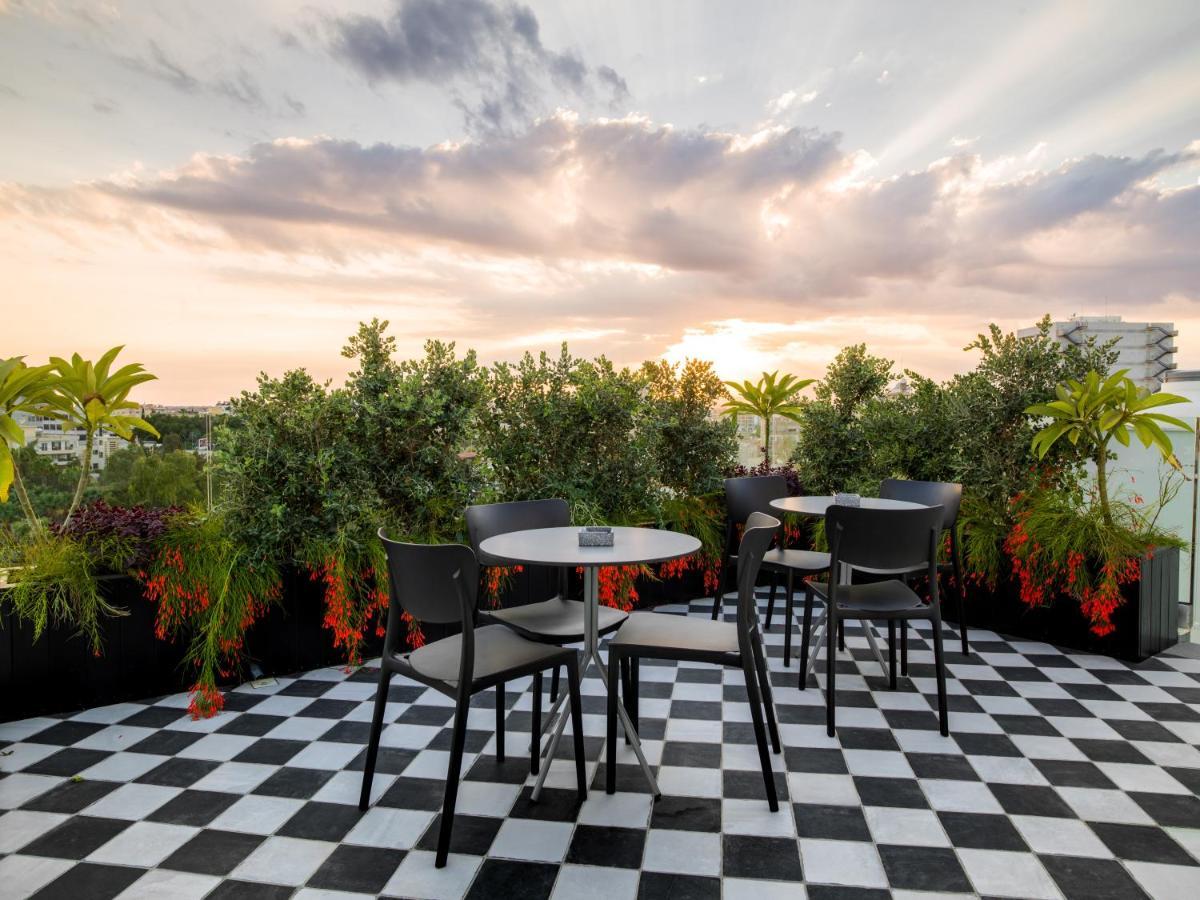 Liv Urban Suites Larnaca Luaran gambar