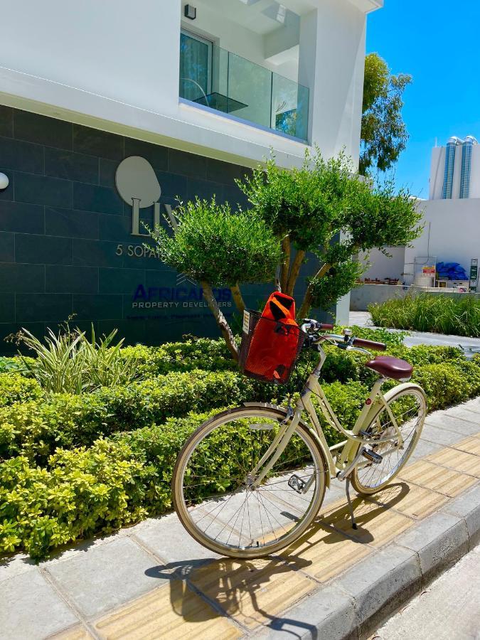 Liv Urban Suites Larnaca Luaran gambar